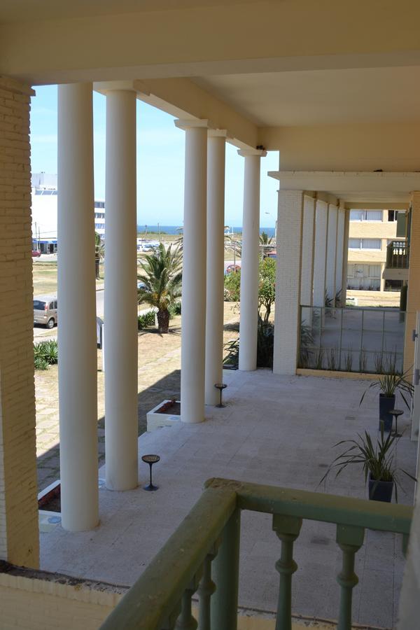 Hotel Cabo Santa Maria La Paloma Habitación foto
